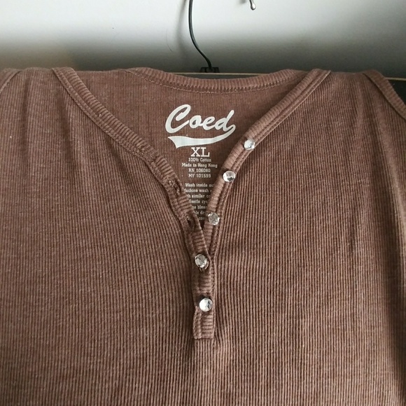 Coed Tops - 🌻Flirty Brown Tank with Bling🌻 Coed Tops - 🌻Flirty Brown Tank with Bling🌻